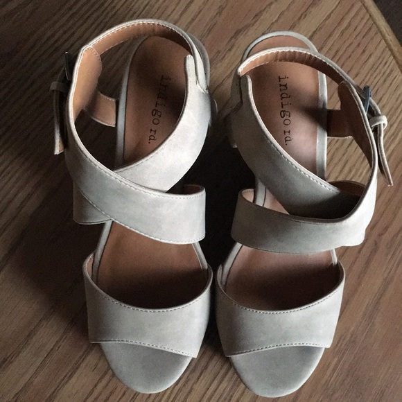 Indigo rd. Wedges - Picture 3 of 4